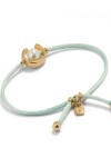 PULSERA DE HILO VERDE AZULADO CON PERLA SHELL FORNITURA BAÑADA EN ORO 18K. Pulsera