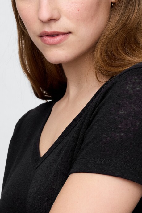 Remera Lino Crop Manga Corta Mujer Black