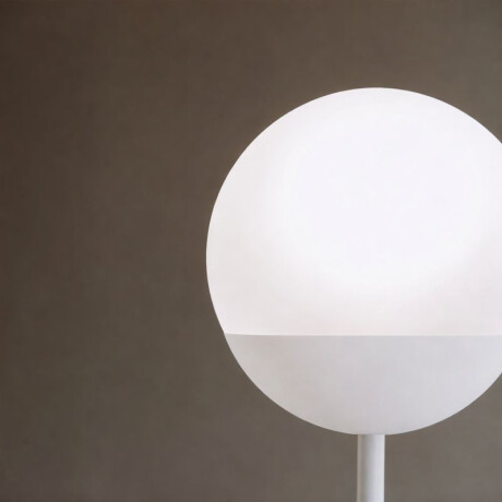 ARTEFACTO DECORATIVO DE PIE MIAMI Lámpara de Pie Miami Blanco