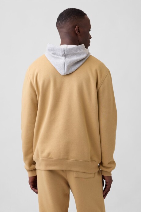 Canguro Logo Gap Hombre Taos Taupe 15-1119 Tcx