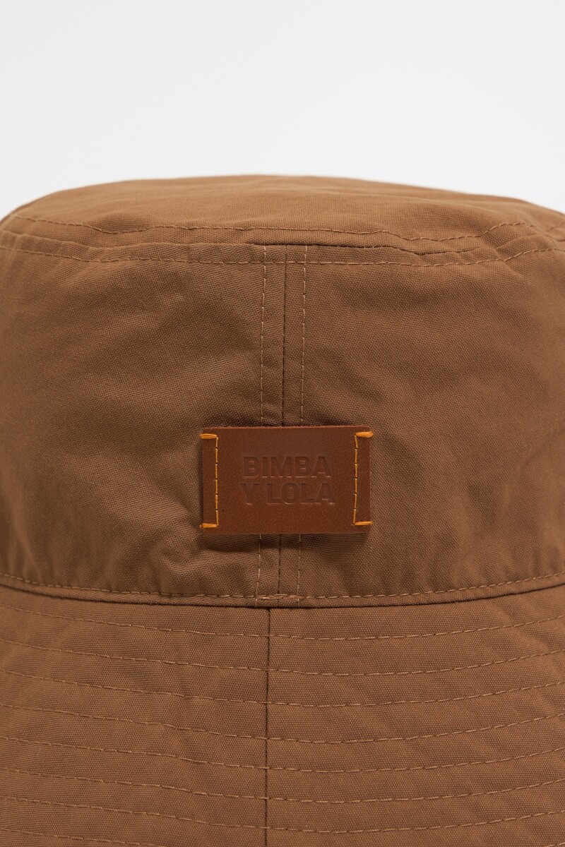 GORRO BUCKET Canela