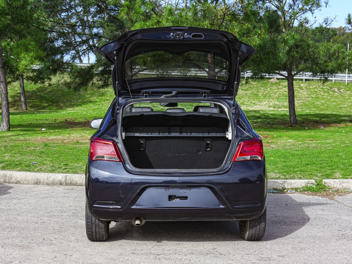 Chevrolet Joy Black Extra Full 1.0 | Permuta / Financia Chevrolet Joy Black Extra Full 1.0 | Permuta / Financia