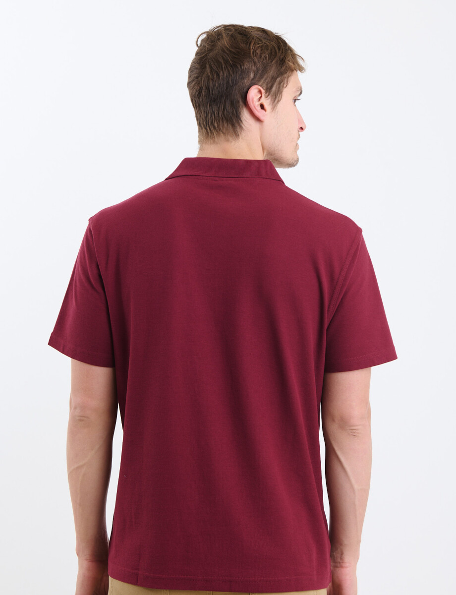 520857 REMERA FERAUD Bordo