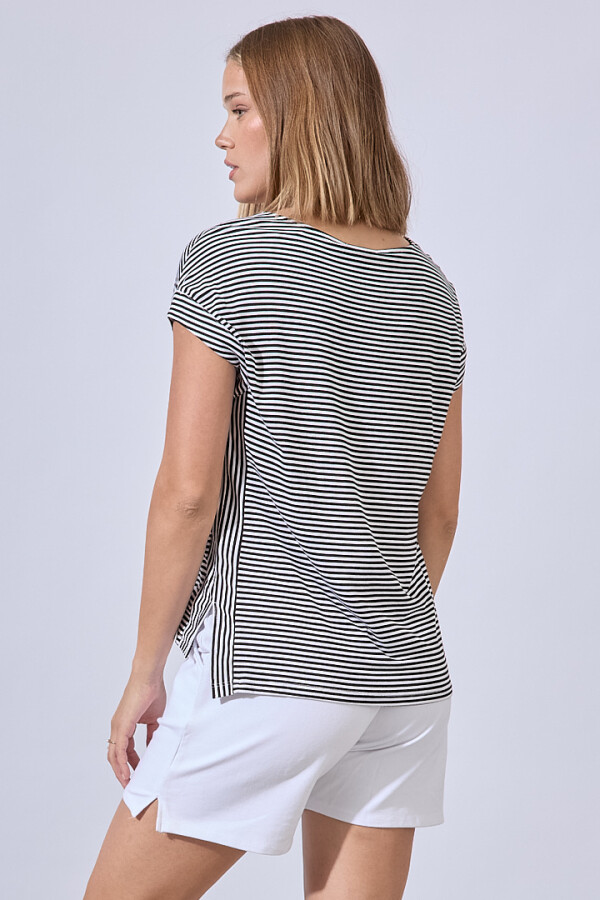 Remera Lineas BLANCO/NEGRO