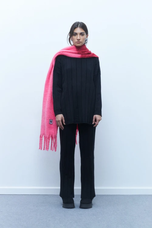 Pantalón rib negro