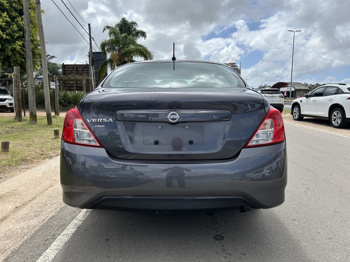 Nissan Versa 2020 EXCELENTE ESTADO! | Permuta / Financia Nissan Versa 2020 EXCELENTE ESTADO! | Permuta / Financia