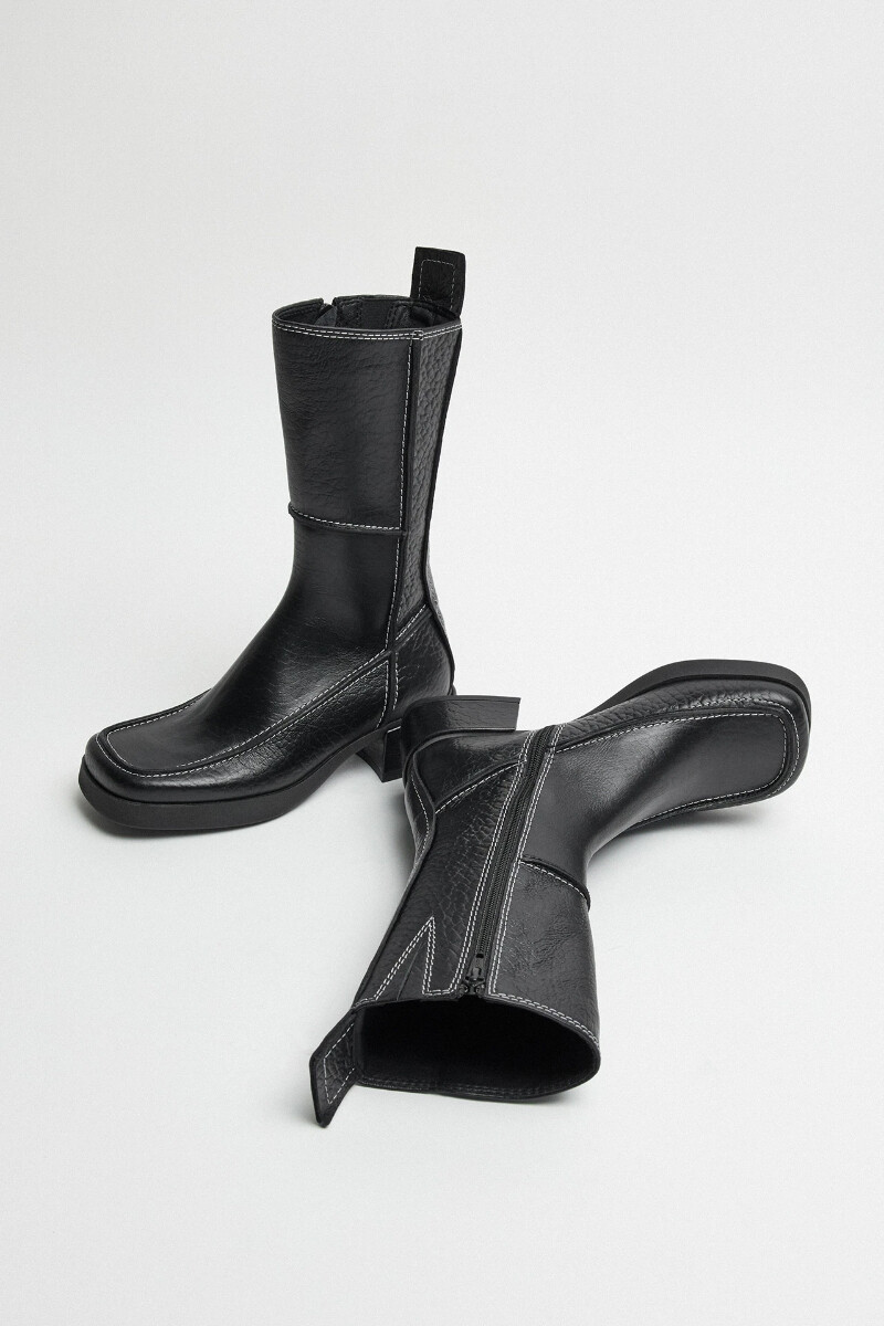 Alzira Black Boots - Black 