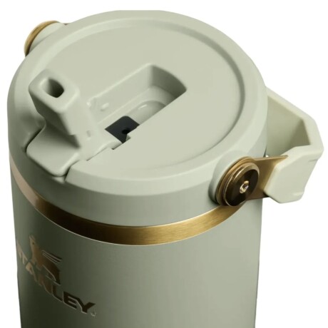 Botella Térmica Stanley Flip Straw 887ml Juniper