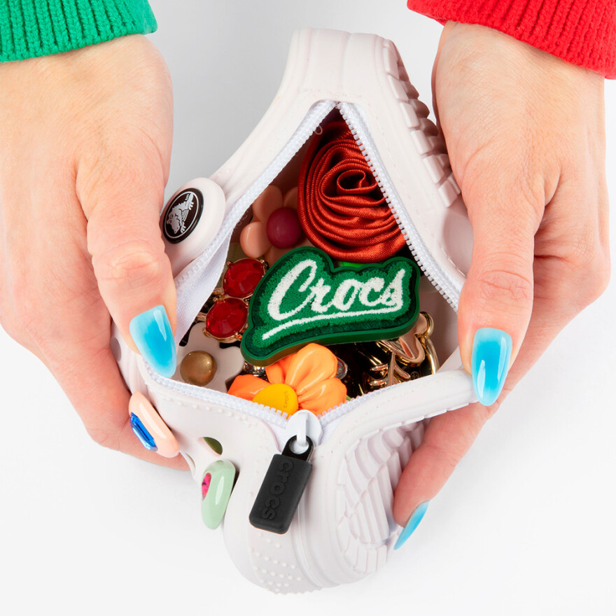 Llavero Crocs Classic Clog Pouch Bag Charm Unisex White