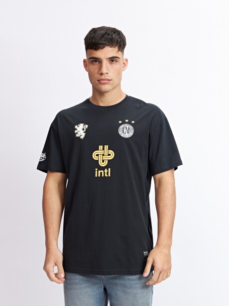 REMERA CATORCE NEGRO