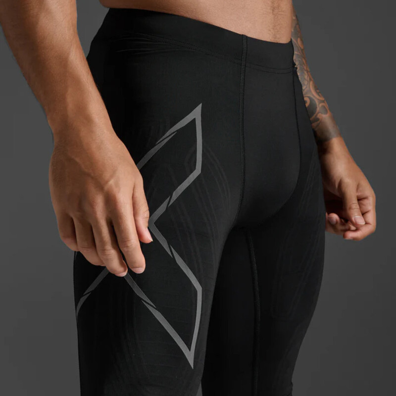 Short Running Light Speed Compression Hombre Black/black Reflective