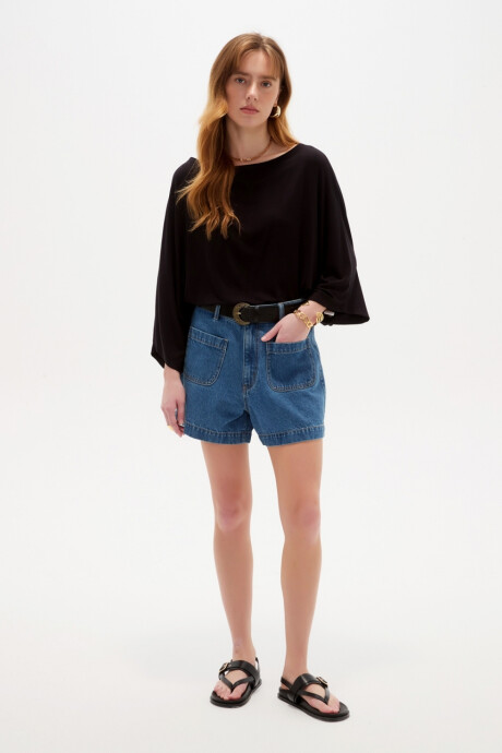 Remera Amapi Negro