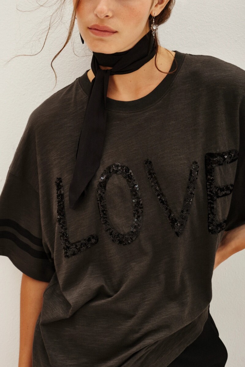 Remera Big Love Gris Oscuro