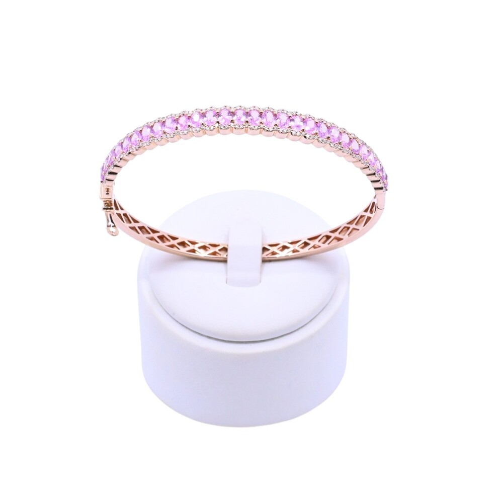 Pulsera oro 18k con corindones rosa y brillantes. Pulsera oro 18k con corindones rosa y brillantes.