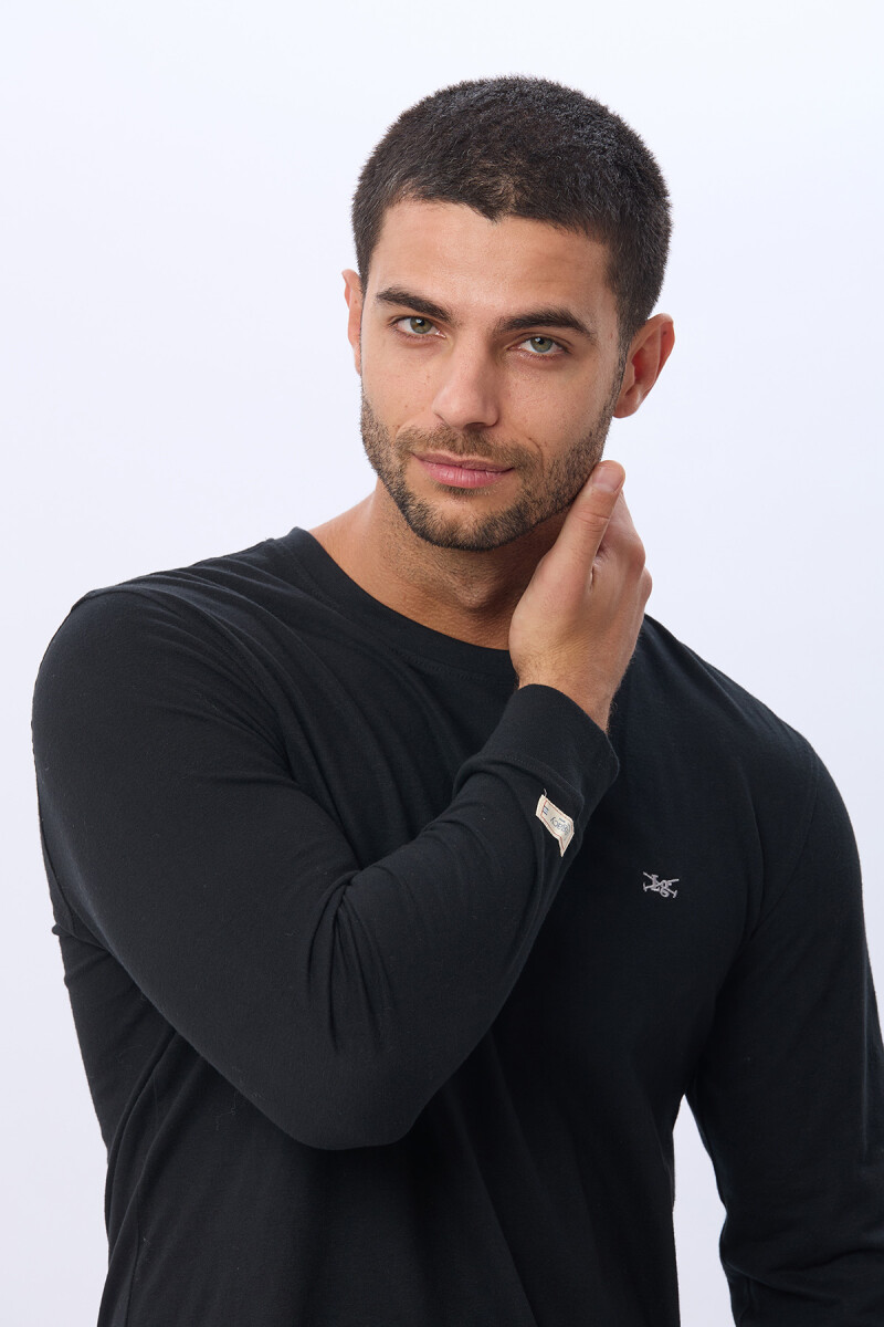 REMERA LISA DE ALGODÓN - Negro 