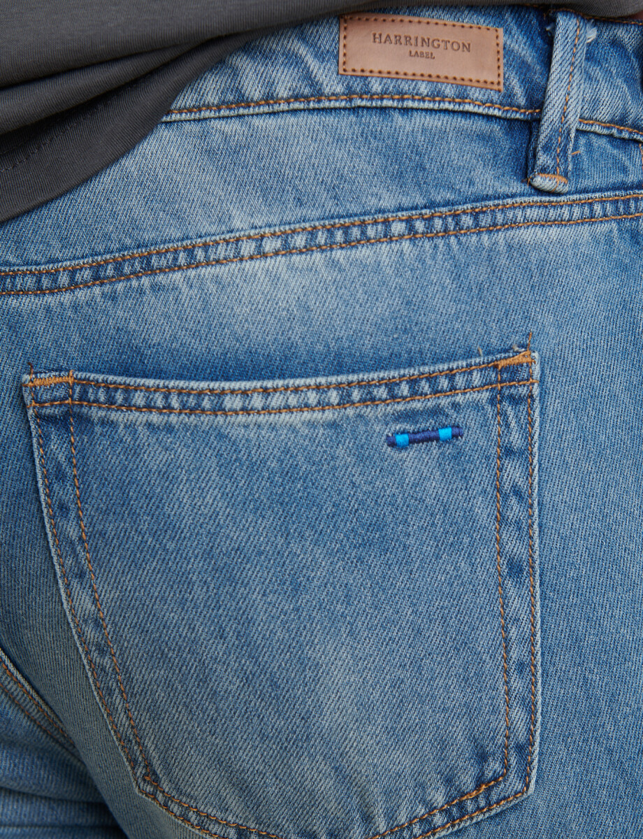 080687 PANTALON HARRINGTON LABEL Celeste Oscuro