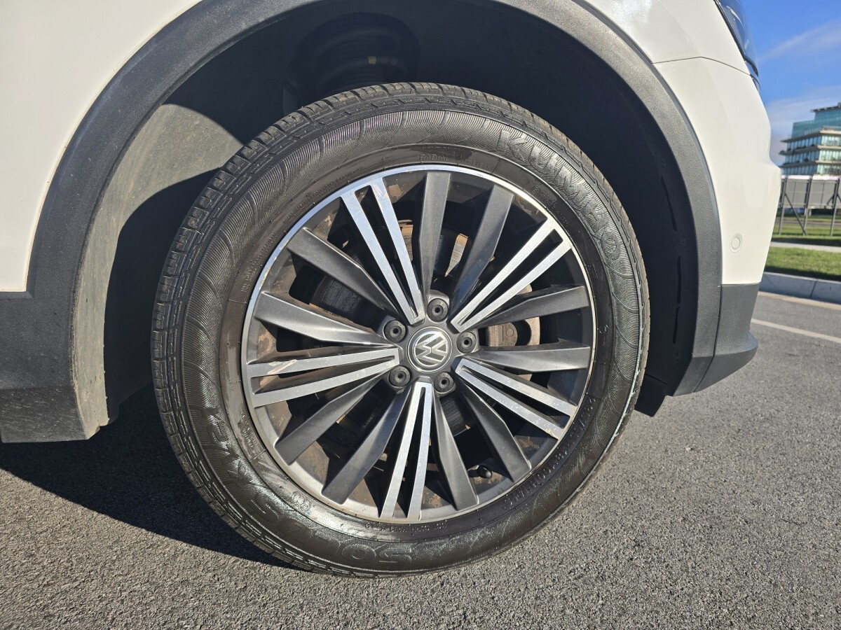 Volkswagen Tiguan Highline 2.0 7Pax | Permuta / Financia Volkswagen Tiguan Highline 2.0 7Pax | Permuta / Financia