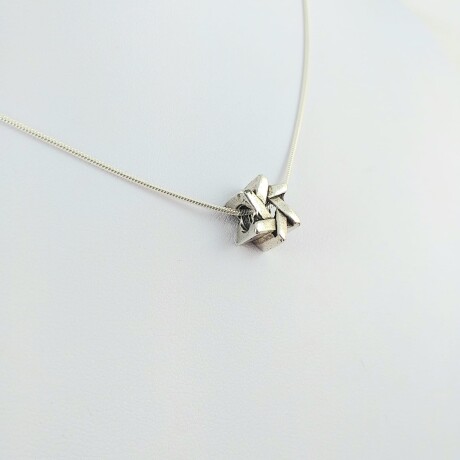 Charm en plata 925 italiano, medidas 12mm*10mm, ideal para cadena y pulsera. NO incluye cadena. Charm en plata 925 italiano, medidas 12mm*10mm, ideal para cadena y pulsera. NO incluye cadena.