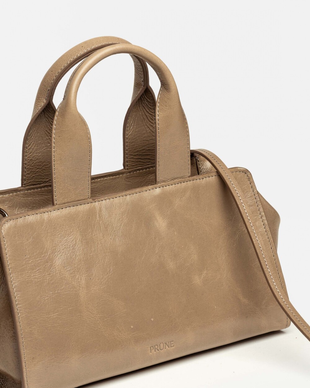 Cartera de mano Mila en cuero arrugado Taupe