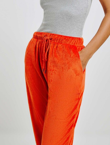 PANTALÓN BÁSICO EN PLUSH NARANJA