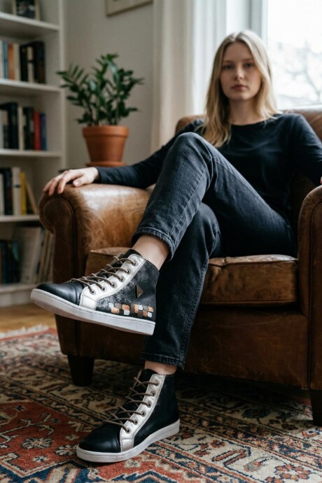 Bota Daria Negro Brillos Con Arte Bota Daria Negro Brillos Con Arte