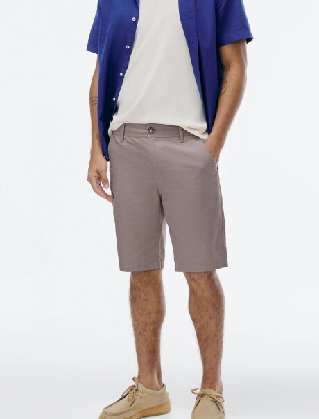 BERMUDA DE SARGA MODELO CHINO GRIS