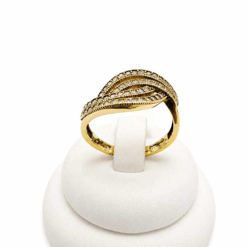 Anillo en oro con zirconias blancas Anillo en oro con zirconias blancas