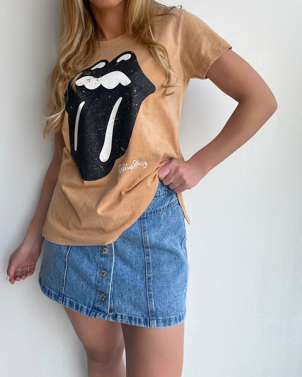 Remera Rolling Tostado