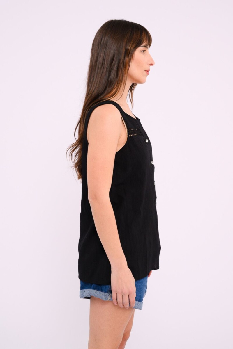 Blusa con detalle calado Negro