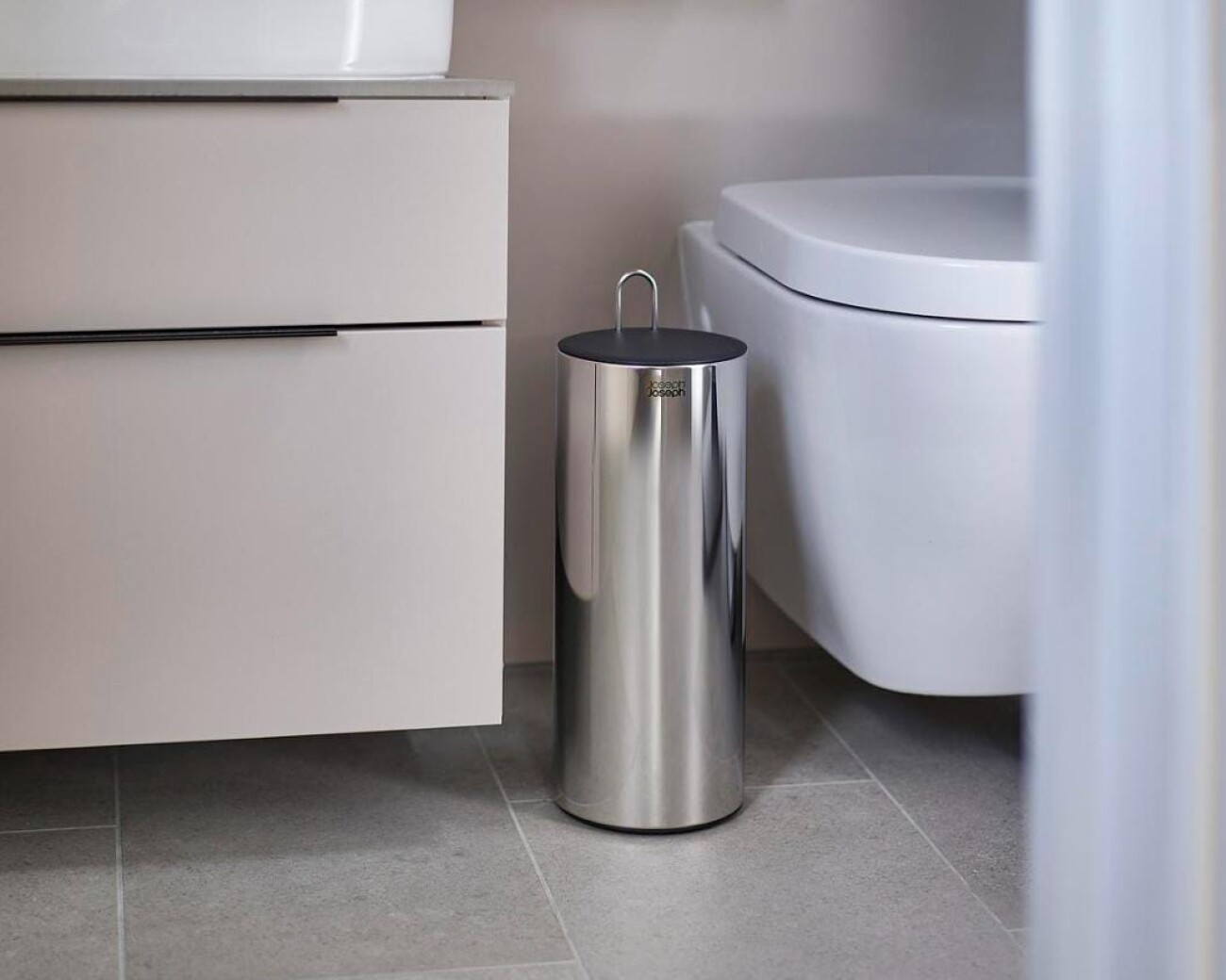 Portarrollos EasyStore™ – Acero Inoxidable para 3 Rollos Joseph Joseph Portarrollos EasyStore™ – Acero Inoxidable para 3 Rollos Joseph Joseph