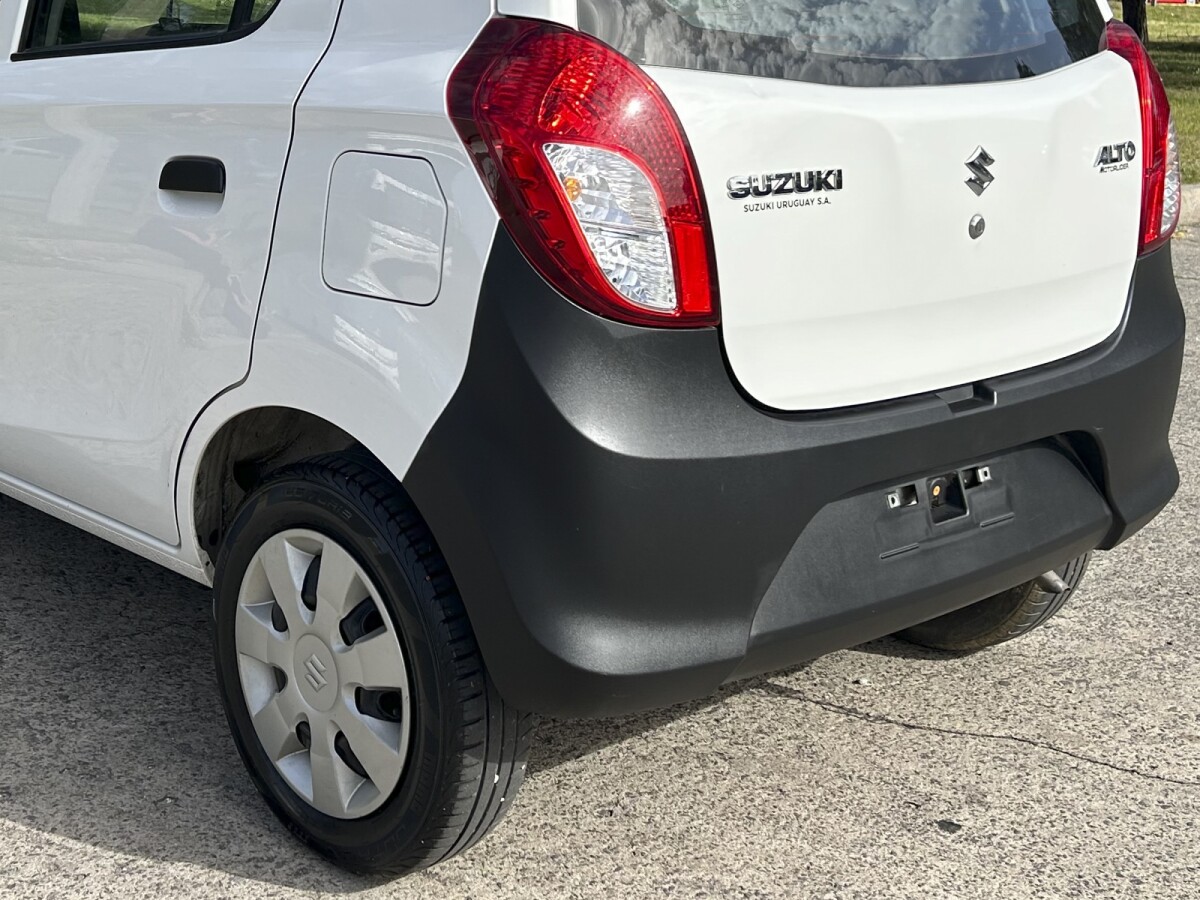 Suzuki Alto STD 800 2022| Permuta / Financia Suzuki Alto STD 800 2022| Permuta / Financia