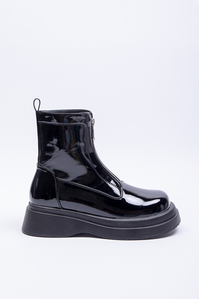 BOTA MORTIMER Charol Negro