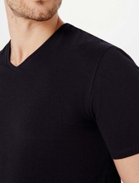 CAMISETA UNISSEX ESCOTE V NEGRO