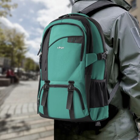 Mochila Urbana Arye 390 Durazno con Portanotebook Verde