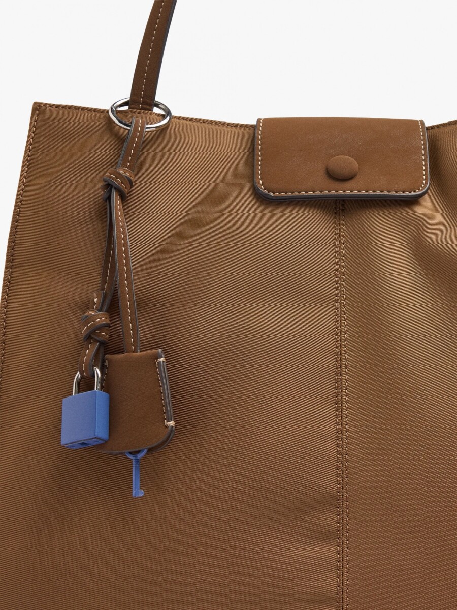 Bolso De Nylon Para Portátil 15" Con Colgante camel