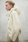 CHAQUETA BELUMUT Crema