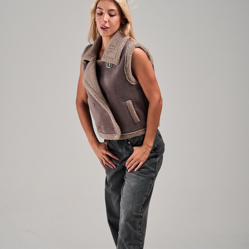 Chaleco con sherpa Slowly Grey