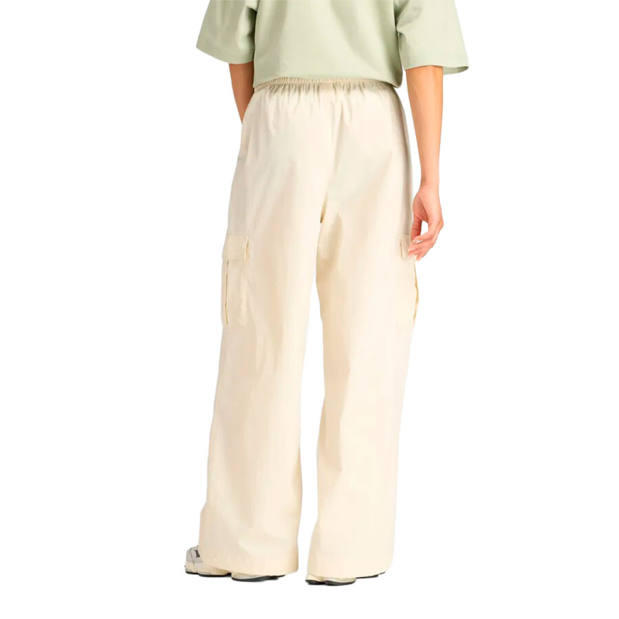 Pantalon de Mujer New Balance Pants Woven Cargo Beige