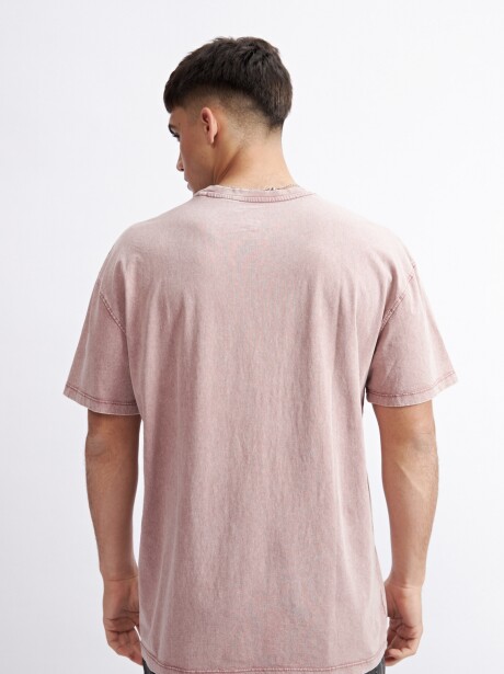 REMERA LEO LILA