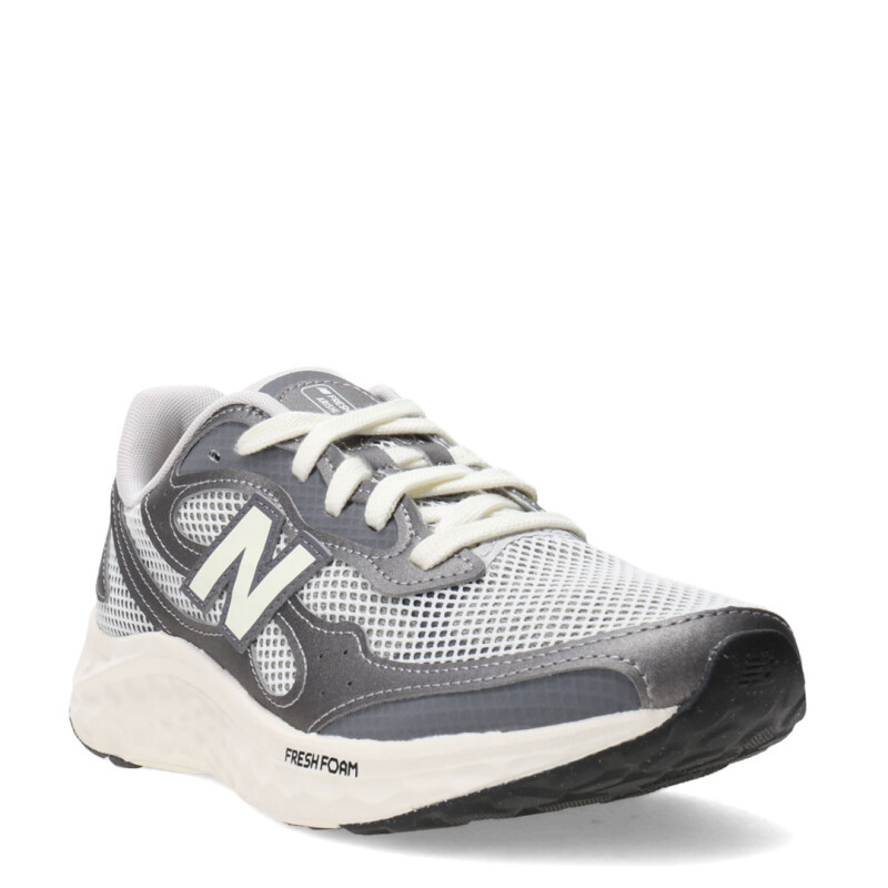 Championesde Hombre New Balance Arishi V4 Gris