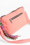 Cartera bandolera con llavero coral