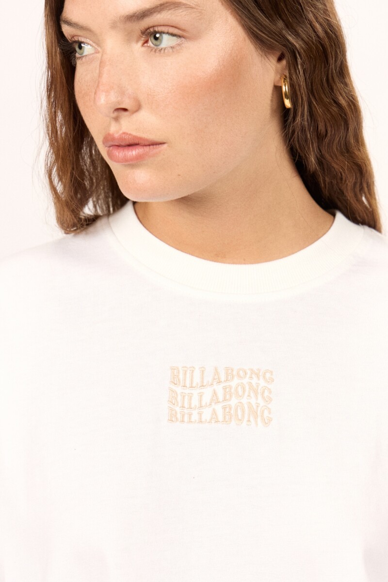 REMERA SURF HIGH BOXY TEE B-blanco