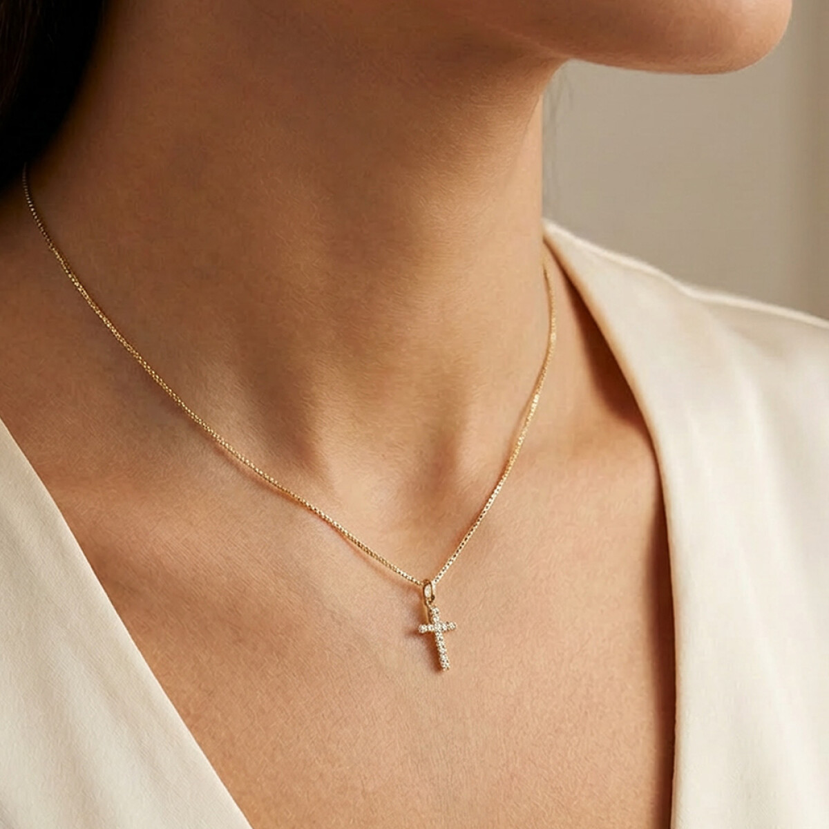 Cruz Fe de oro amarillo 18k con circonias 