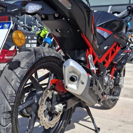 Benelli TNT150i Usada Benelli TNT150i Usada