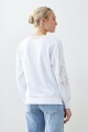 Sweatshirt con calados bordados blanco