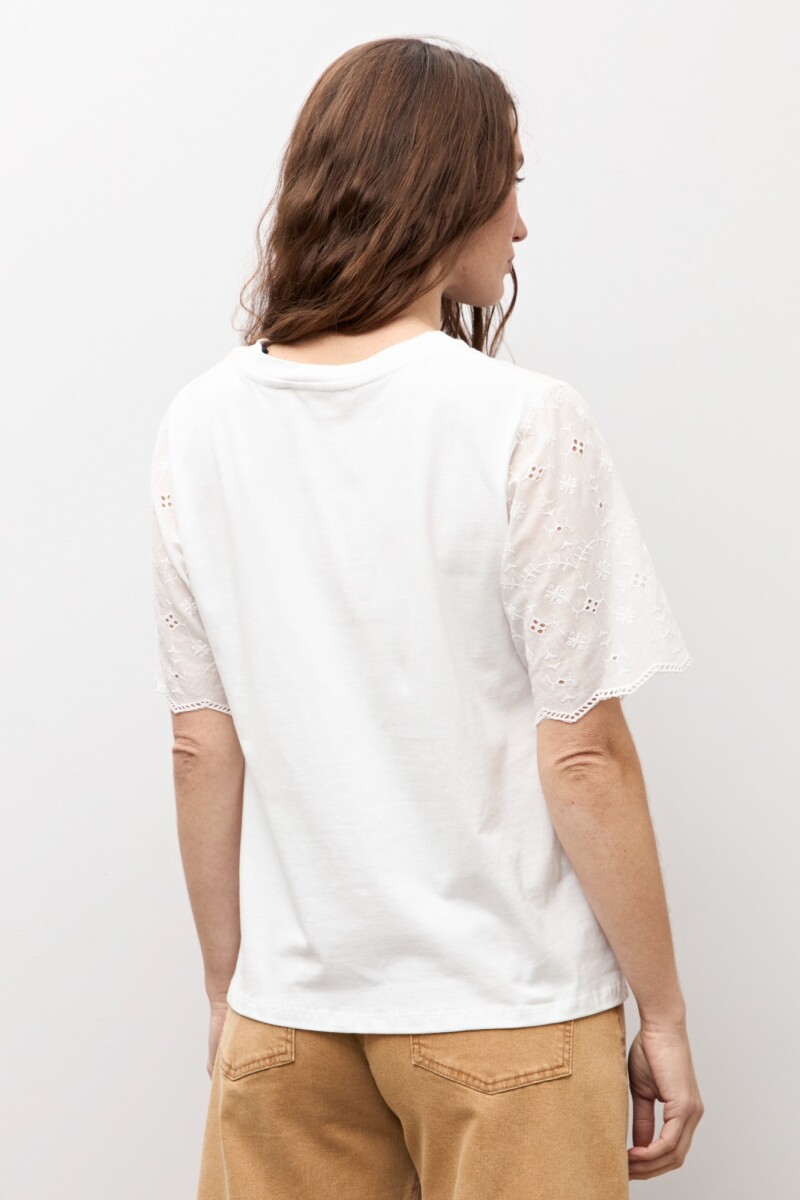 Remera broderie blanco