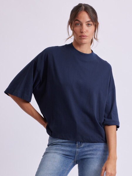 Remera 3/4 Cuello Alto Azul Marino