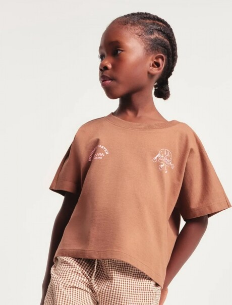 CAMISETA INFANTIL MANGA CORTA CON ESTAMPAS MARRÓN