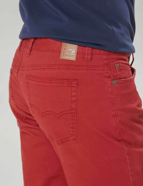 PANTALÓN 5 BOLSILLOS CON SPANDEX Bordeau