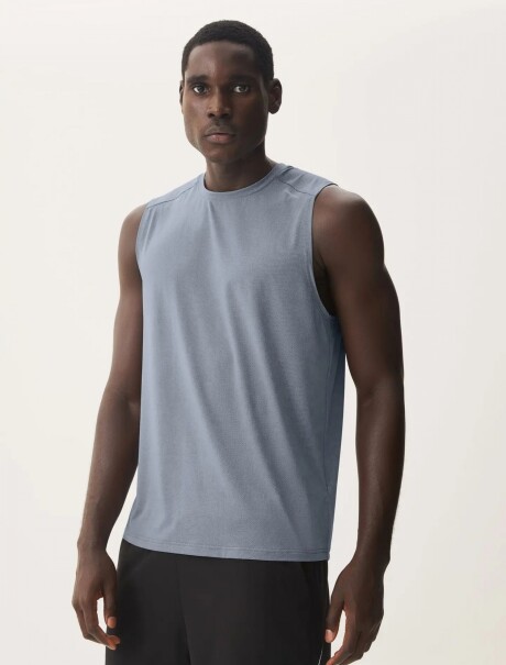 MUSCULOSA SPORT REFRACTANTE GRIS